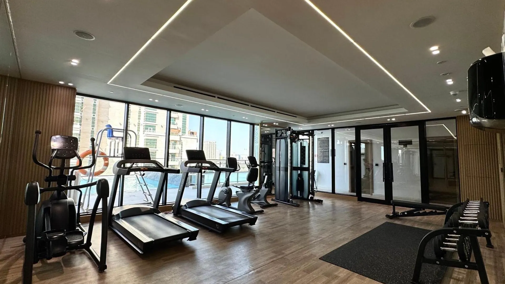 Modern 1Br Apartment - Jvc - Wifi - Pool - Gym Dubai 0*,  United Arab Emirates