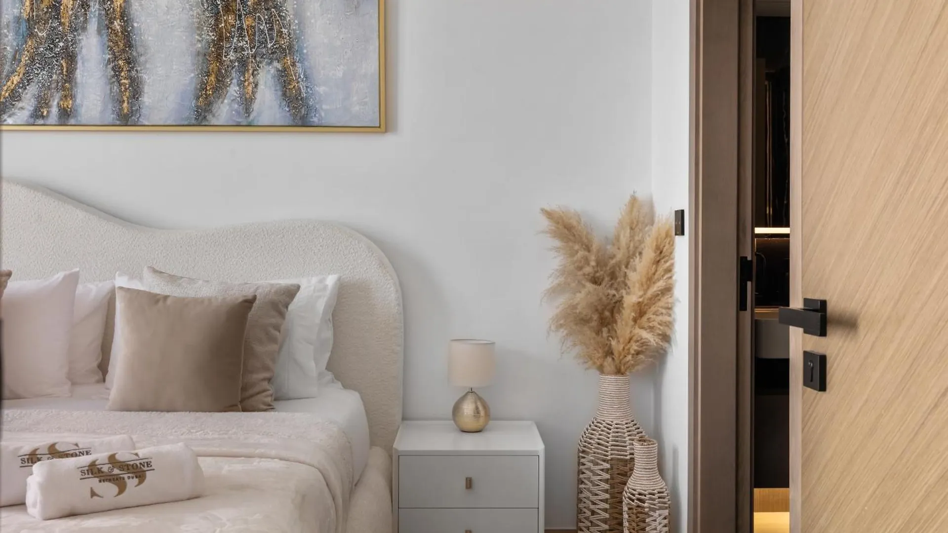 Modern 1Br Apartment - Jvc - Wifi - Pool - Gym Dubái 0*,  Emiratos Árabes Unidos