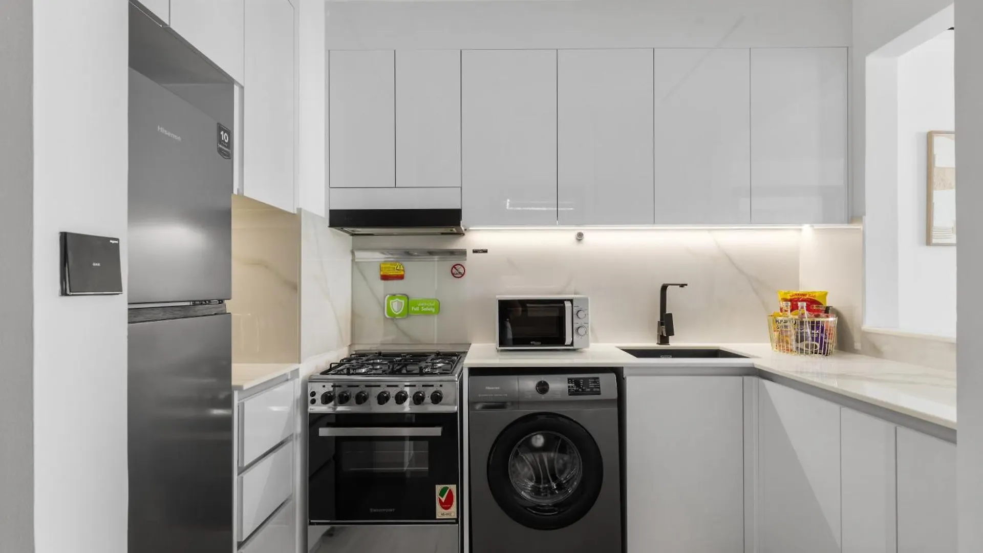 Modern 1Br Apartment - Jvc - Wifi - Pool - Gym Dubái